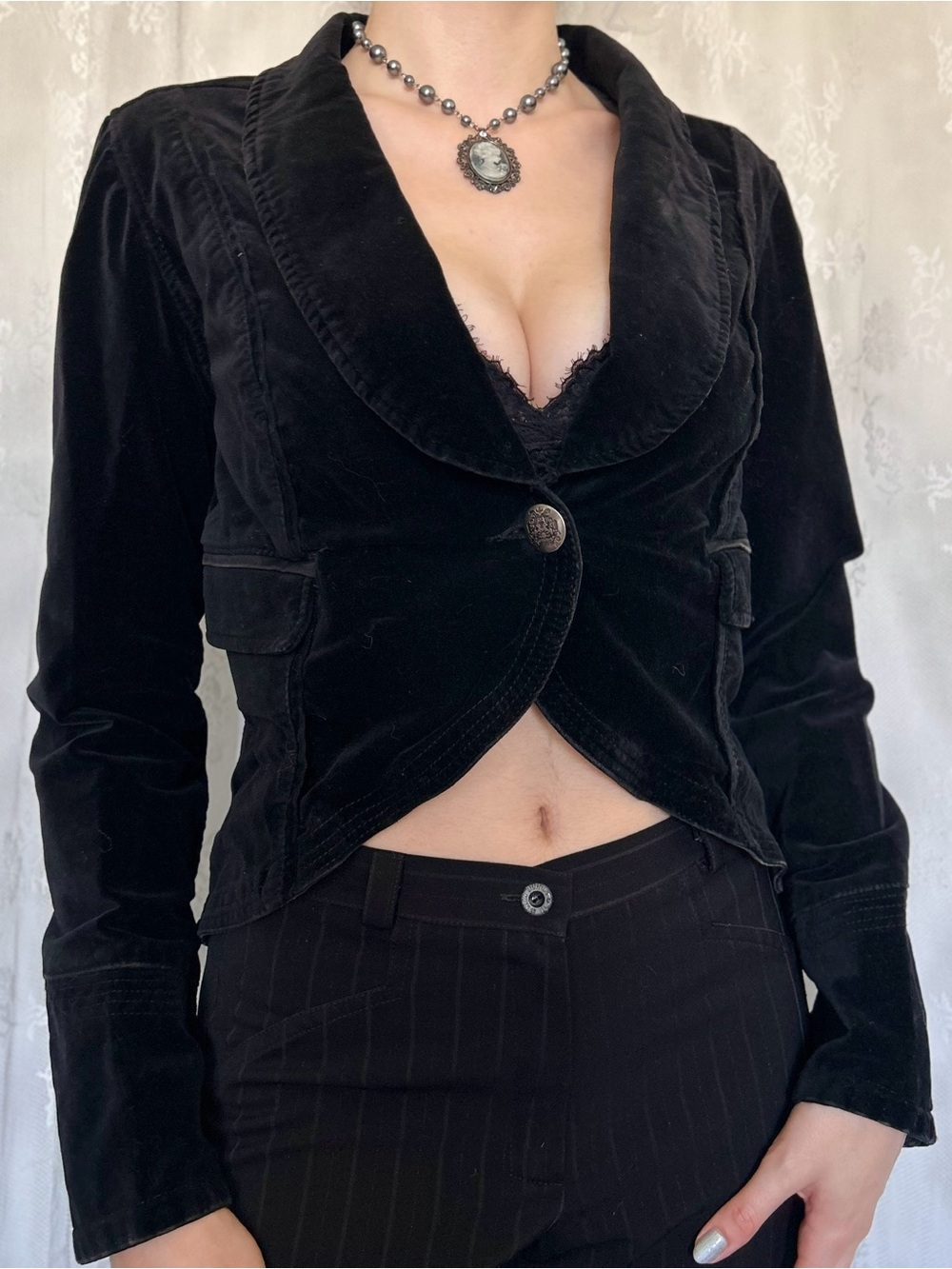 Vintage Vamp Black Velvet Blazer